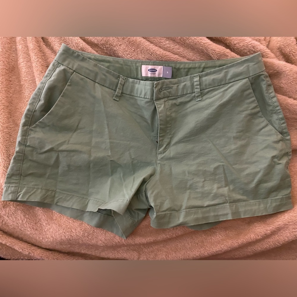 Old Navy, size 8, green shorts
